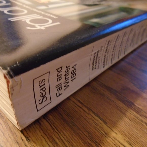1984 SEARS CANADA, FALL AND WINTER, DEPARTMENT STORE CATALOG. RARE!!! - Picture 4 of 7
